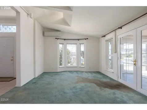 4625 NE Voyage Avenue Lincoln City OR 97367