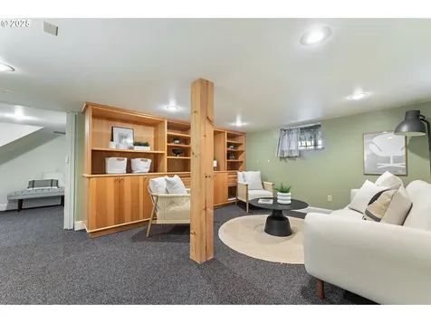 4702 NE Alameda Street Portland OR 97213