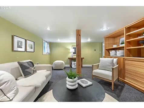 4702 NE Alameda Street Portland OR 97213