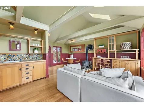 4702 NE Alameda Street Portland OR 97213