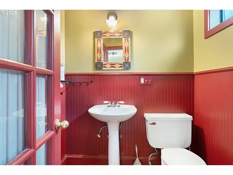 4702 NE Alameda Street Portland OR 97213