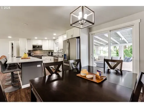 1088 Linda Lane Springfield OR 97478