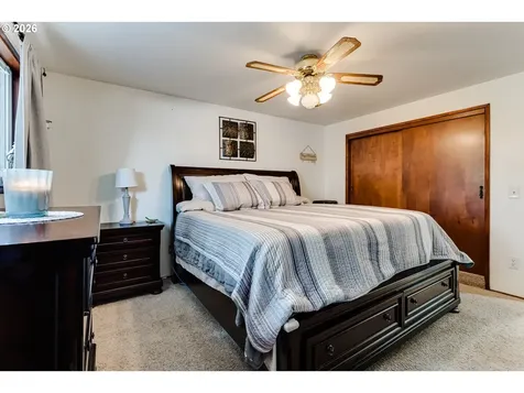 1088 Linda Lane Springfield OR 97478