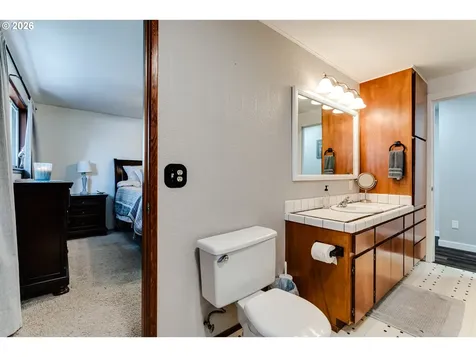 1088 Linda Lane Springfield OR 97478