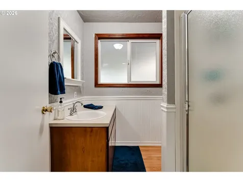 1088 Linda Lane Springfield OR 97478