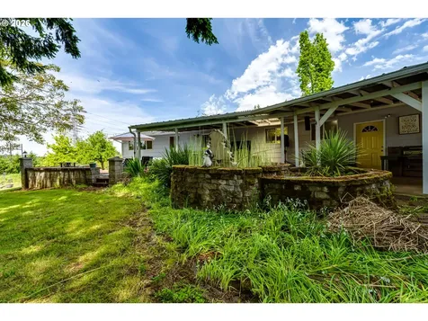 1088 Linda Lane Springfield OR 97478