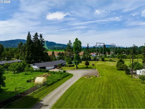1088 Linda Lane Springfield OR 97478