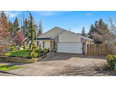 4460 Morfitt Street Hubbard OR 97032