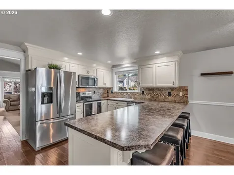 4460 Morfitt Street Hubbard OR 97032