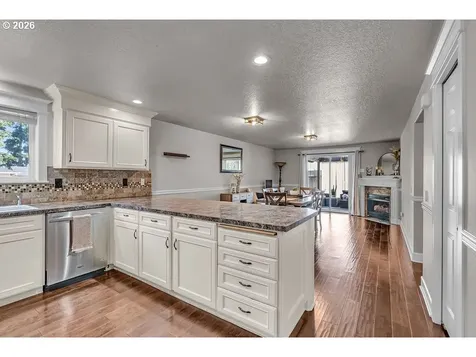 4460 Morfitt Street Hubbard OR 97032