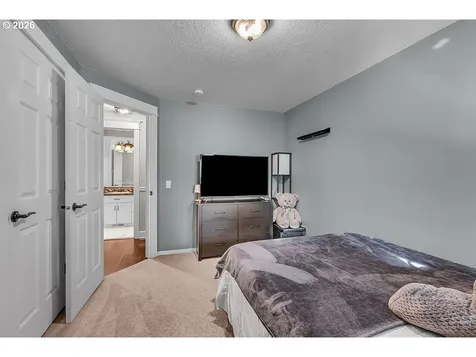 4460 Morfitt Street Hubbard OR 97032