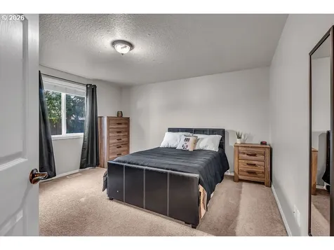 4460 Morfitt Street Hubbard OR 97032
