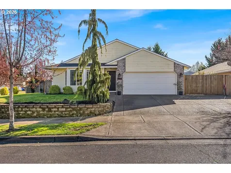 4460 Morfitt Street Hubbard OR 97032