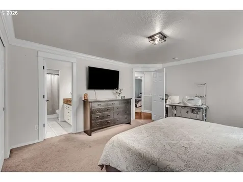 4460 Morfitt Street Hubbard OR 97032