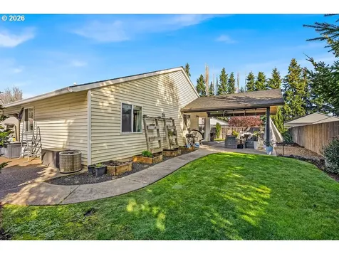 4460 Morfitt Street Hubbard OR 97032