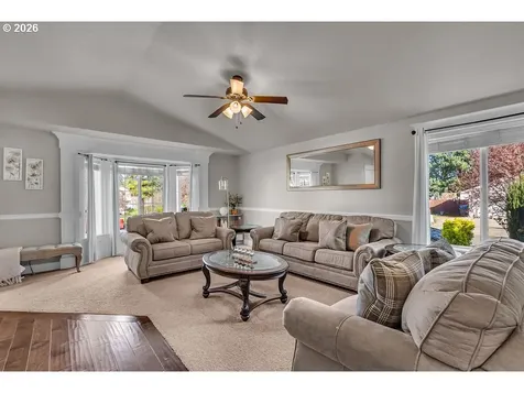 4460 Morfitt Street Hubbard OR 97032