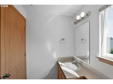 15415 NE 85th Street Vancouver WA 98682