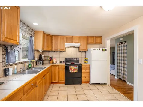 460 W Oregon Avenue Creswell OR 97426