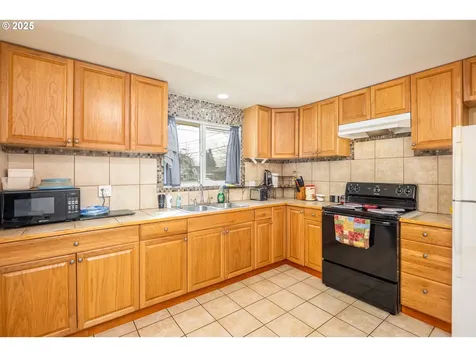 460 W Oregon Avenue Creswell OR 97426