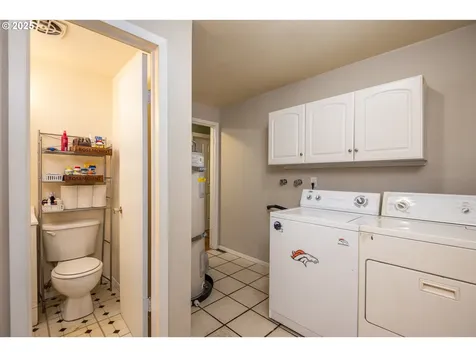 460 W Oregon Avenue Creswell OR 97426
