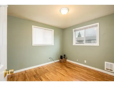 460 W Oregon Avenue Creswell OR 97426