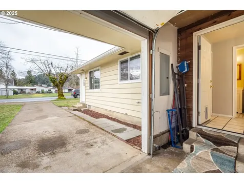 460 W Oregon Avenue Creswell OR 97426