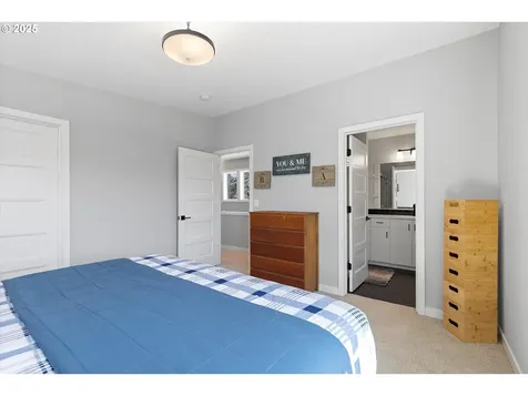 1033 E Ginger Root Court Newberg OR 97132