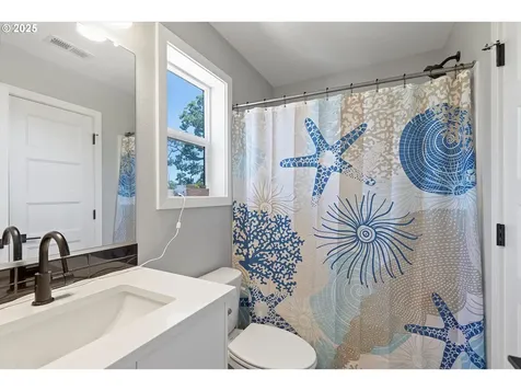 1033 E Ginger Root Court Newberg OR 97132
