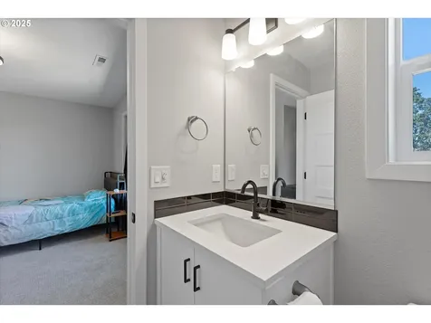 1033 E Ginger Root Court Newberg OR 97132