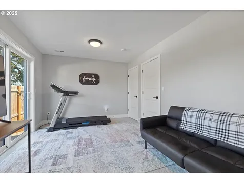 1033 E Ginger Root Court Newberg OR 97132