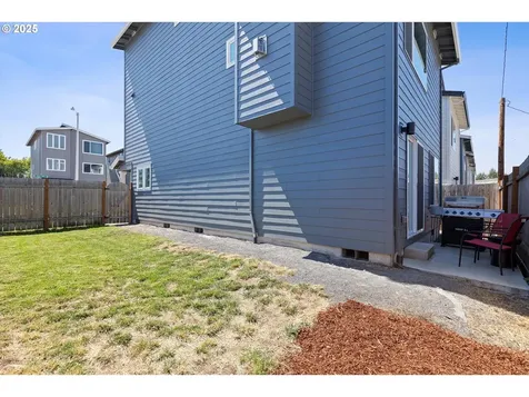 1033 E Ginger Root Court Newberg OR 97132