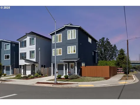 1033 E Ginger Root Court Newberg OR 97132