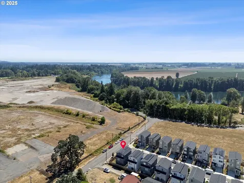 1033 E Ginger Root Court Newberg OR 97132