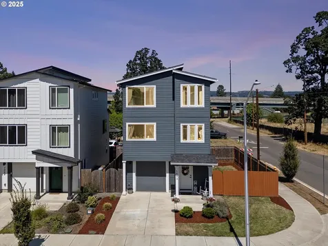 1033 E Ginger Root Court Newberg OR 97132