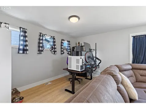 1033 E Ginger Root Court Newberg OR 97132