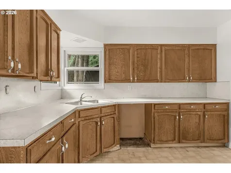 7101 SE 122nd Avenue Portland OR 97236