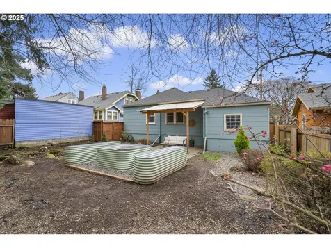 3746 NE 69th Avenue Portland OR 97213