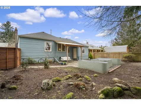 3746 NE 69th Avenue Portland OR 97213