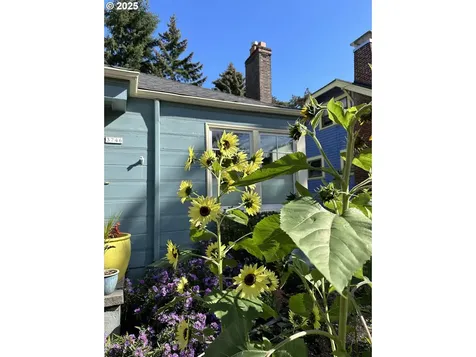 3746 NE 69th Avenue Portland OR 97213