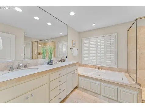 4 Northview Court Lake Oswego OR 97035