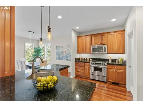 4 Northview Court Lake Oswego OR 97035
