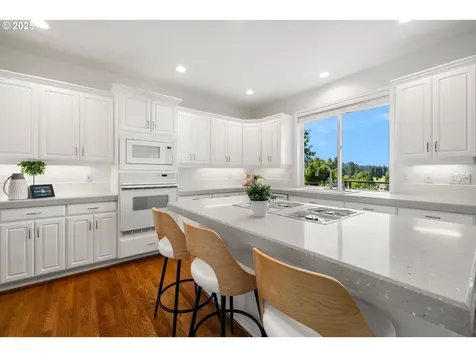 2360 Michael Drive West Linn OR 97068