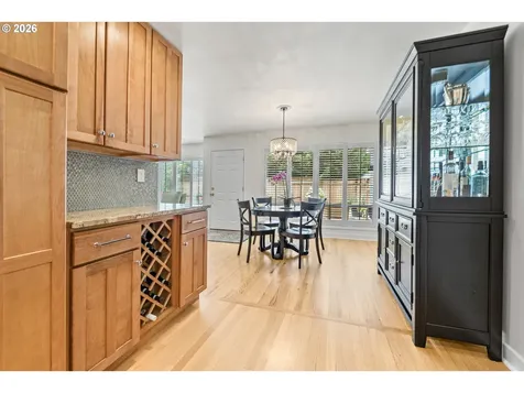1795 Fernwood Drive Lake Oswego OR 97034