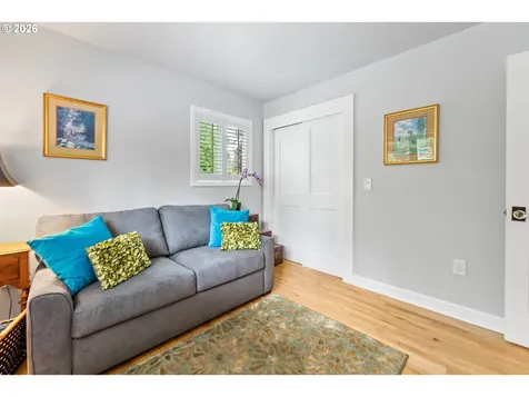 1795 Fernwood Drive Lake Oswego OR 97034