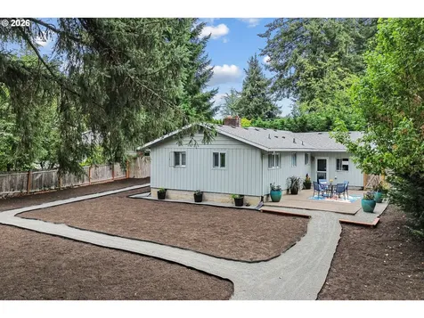 1795 Fernwood Drive Lake Oswego OR 97034