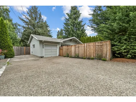 1795 Fernwood Drive Lake Oswego OR 97034