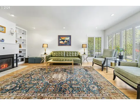 1795 Fernwood Drive Lake Oswego OR 97034