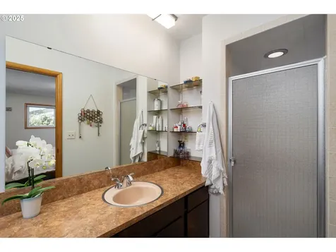 14412 NE Beech Street Portland OR 97230