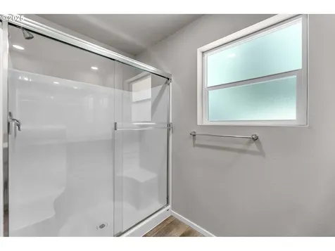 9442 N Chestnut Court Camas WA 98607