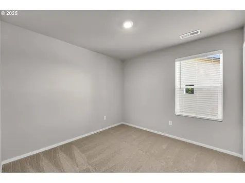 9442 N Chestnut Court Camas WA 98607